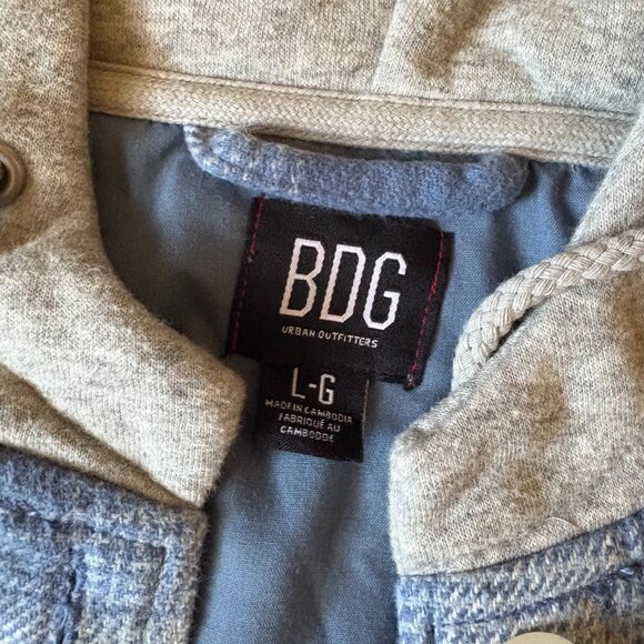 BDG Blue Plaid Flannel Jacket w/ Built-in Hoodie – Size Large, Oversized Fit - Picture 2 of 3